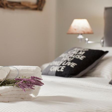 The Gardens Gallery Hotel Xylokastro Room photo